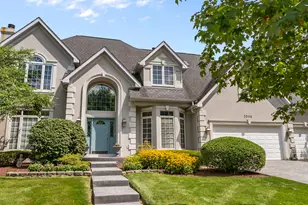 2506 Royal St Georges Ct, Saint Charles, IL 60174 - Photo 2