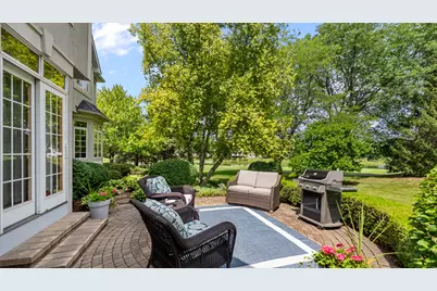2506 Royal St Georges Court, Saint Charles, IL 60174 - Photo 8