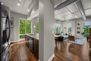 4846 N Clark St, Chicago, IL 60640 - Photo 2