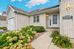 22977 Westwind Dr, Richton Park, IL 60471 - Photo 2