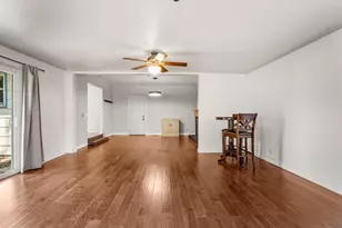 2305 Glenoak Dr, Champaign, IL 61821 - Photo 20