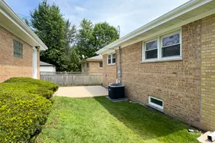 4256 Golf Rd, Skokie, IL 60076 - Photo 50
