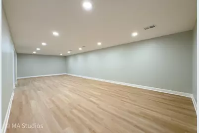 4256 Golf Road, Skokie, IL 60076 - Photo 34