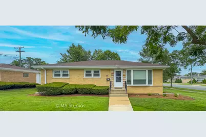 4256 Golf Road, Skokie, IL 60076 - Photo 2