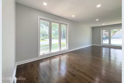 4256 Golf Road, Skokie, IL 60076 - Photo 10