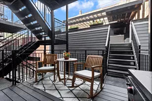 2922 N Sheffield Ave, Chicago, IL 60657 - Photo 8