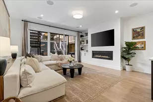 2922 N Sheffield Ave, Chicago, IL 60657 - Photo 6