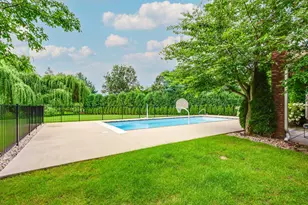 151 Palmer Cir, Vernon Hills, IL 60061 - Photo 52