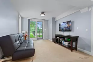 151 Palmer Cir, Vernon Hills, IL 60061 - Photo 48