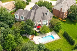 151 Palmer Cir, Vernon Hills, IL 60061 - Photo 1