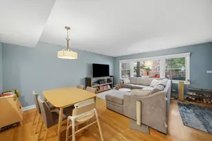 1903 W Sunnyside Ave, Chicago, IL 60640 - Photo 4