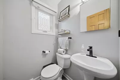 1903 W Sunnyside Avenue, Chicago, IL 60640 - Photo 20
