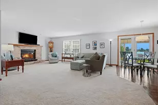 1404 Broad Creek Rd, Bloomington, IL 61704 - Photo 18