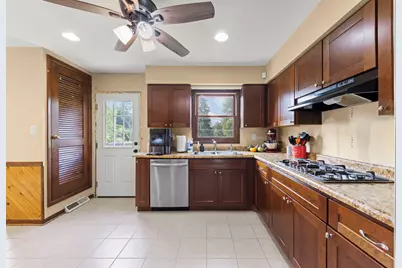 212 W Woodlawn Road, New Lenox, IL 60451 - Photo 10