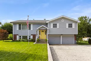 212 W Woodlawn Rd, New Lenox, IL 60451 - Photo 1