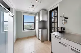 1755 E 55th St, Chicago, IL 60615 - Photo 8