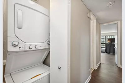 30 E Huron Street #3802, Chicago, IL 60611 - Photo 14