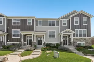 2703 Martini St, Mundelein, IL 60060 - Photo 2