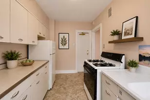 1755 E 55th St, Chicago, IL 60615 - Photo 8