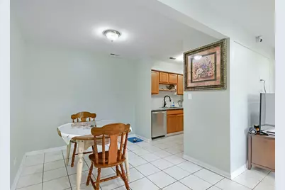 1301 N Glen Circle #D, Aurora, IL 60506 - Photo 6