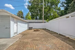 11413 S St Louis Ave, Chicago, IL 60655 - Photo 22