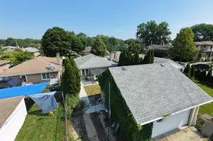 4605 Jerome Ave, Skokie, IL 60076 - Photo 32