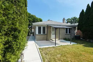 4605 Jerome Ave, Skokie, IL 60076 - Photo 24