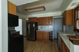 4605 Jerome Ave, Skokie, IL 60076 - Photo 10