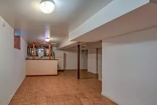 3110 W Jarvis Ave, Chicago, IL 60645 - Photo 10