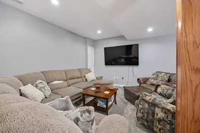 2877 Sarah Court, Elgin, IL 60124 - Photo 32