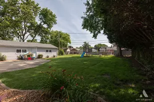 11655 S Nagle Ave, Worth, IL 60482 - Photo 26