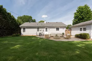 11655 S Nagle Ave, Worth, IL 60482 - Photo 28
