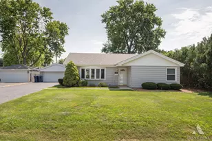 11655 S Nagle Ave, Worth, IL 60482 - Photo 1