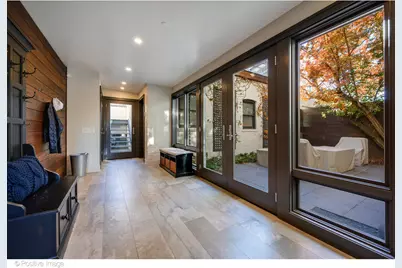 2107 W Bradley Place, Chicago, IL 60618 - Photo 26