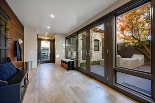 2107 W Bradley Pl, Chicago, IL 60618 - Photo 26