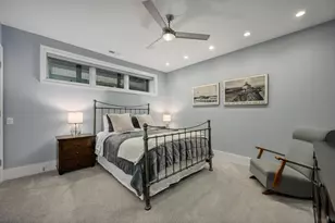 2107 W Bradley Pl, Chicago, IL 60618 - Photo 54