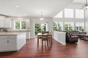 3615 Tournament Dr, Elgin, IL 60124 - Photo 14