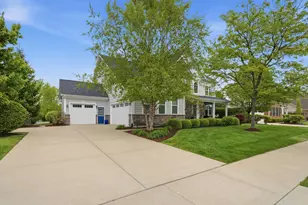 4836 Shumard Ln, Naperville, IL 60564 - Photo 2