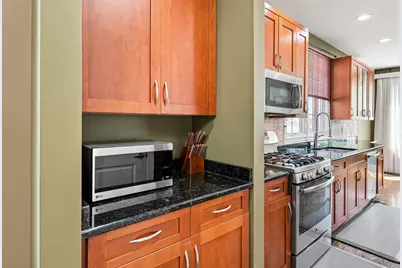 1769 Morse Avenue, Des Plaines, IL 60018 - Photo 16