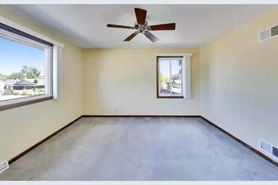 10013 Hope Drive, Rosemont, IL 60018 - Photo 38