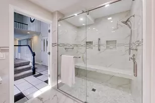 10013 Hope Dr, Rosemont, IL 60018 - Photo 28