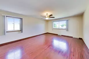 10013 Hope Dr, Rosemont, IL 60018 - Photo 30