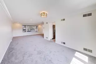 10013 Hope Dr, Rosemont, IL 60018 - Photo 12