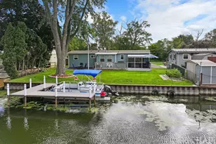614 Livingston St, McHenry, IL 60050 - Photo 4