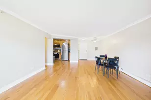 2210 S Goebbert Rd, Arlington Heights, IL 60005 - Photo 6