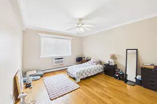 2210 S Goebbert Rd, Arlington Heights, IL 60005 - Photo 18