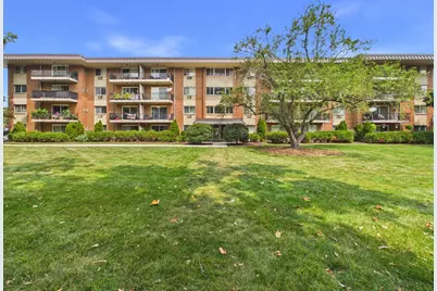 2210 S Goebbert Road #226, Arlington Heights, IL 60005 - Photo 46