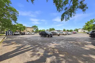 2210 S Goebbert Rd, Arlington Heights, IL 60005 - Photo 38