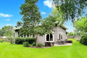 210 Hartway Ct, Montgomery, IL 60538 - Photo 4