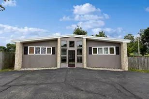 210 Hartway Ct, Montgomery, IL 60538 - Photo 2